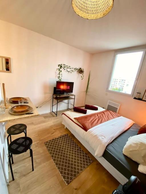 Splendide Studio Moderne - Proche Centre - Laverie Nimes Luaran gambar